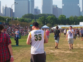 Illustration for article titled Look At These Fucking Hoopsters At Lollapalooza: Part Two